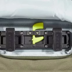 Basil Bei Brügelmann Online Basil B-Safe Nordlicht Commuter Büro Fahrradtasche Oliv -Angebote Beleuchtung Store basil b safe nordlicht commuter office bag olive green 4