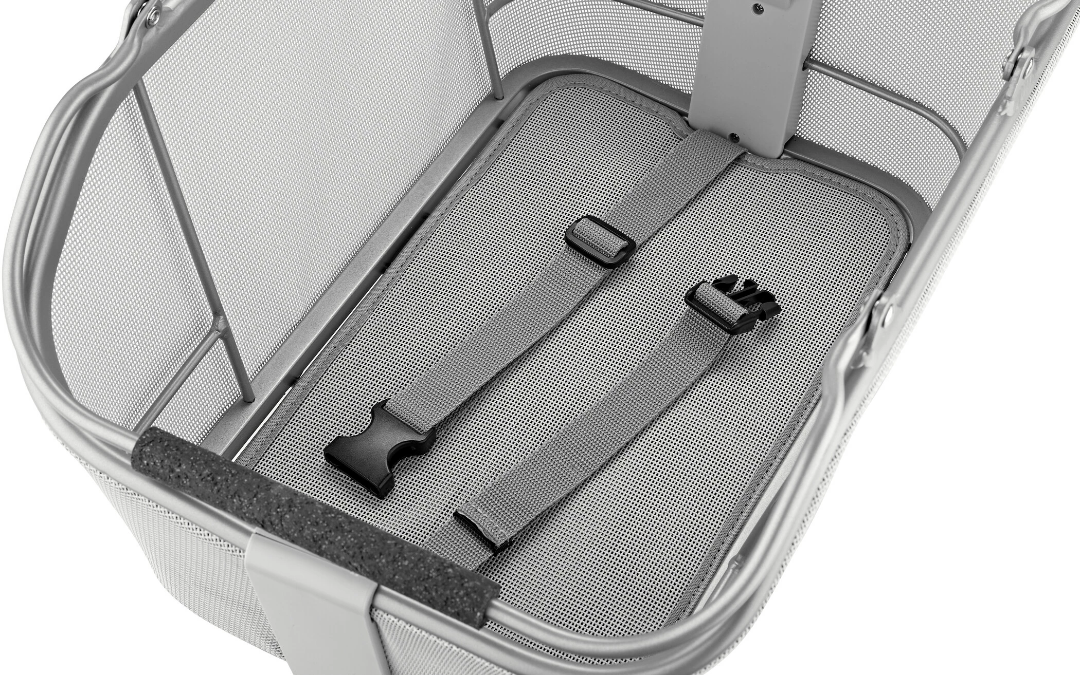 Basil Bei Brügelmann Online Basil Cento Tech Fiber Fahrradkorb Nordlicht MIK Blau/silber 5 Basil Bei Brügelmann Online Basil Cento Tech Fiber Fahrradkorb Nordlicht MIK Blau/silber – Bild 3