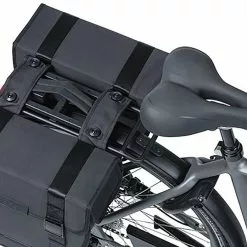 Basil Bei Brügelmann Online Basil Tour Waterproof Doppelpacktasche 28l Inkl. MIK Platte Schwarz -Angebote Beleuchtung Store basil tour waterproof double pannier bag 28l incl mik plate black 5