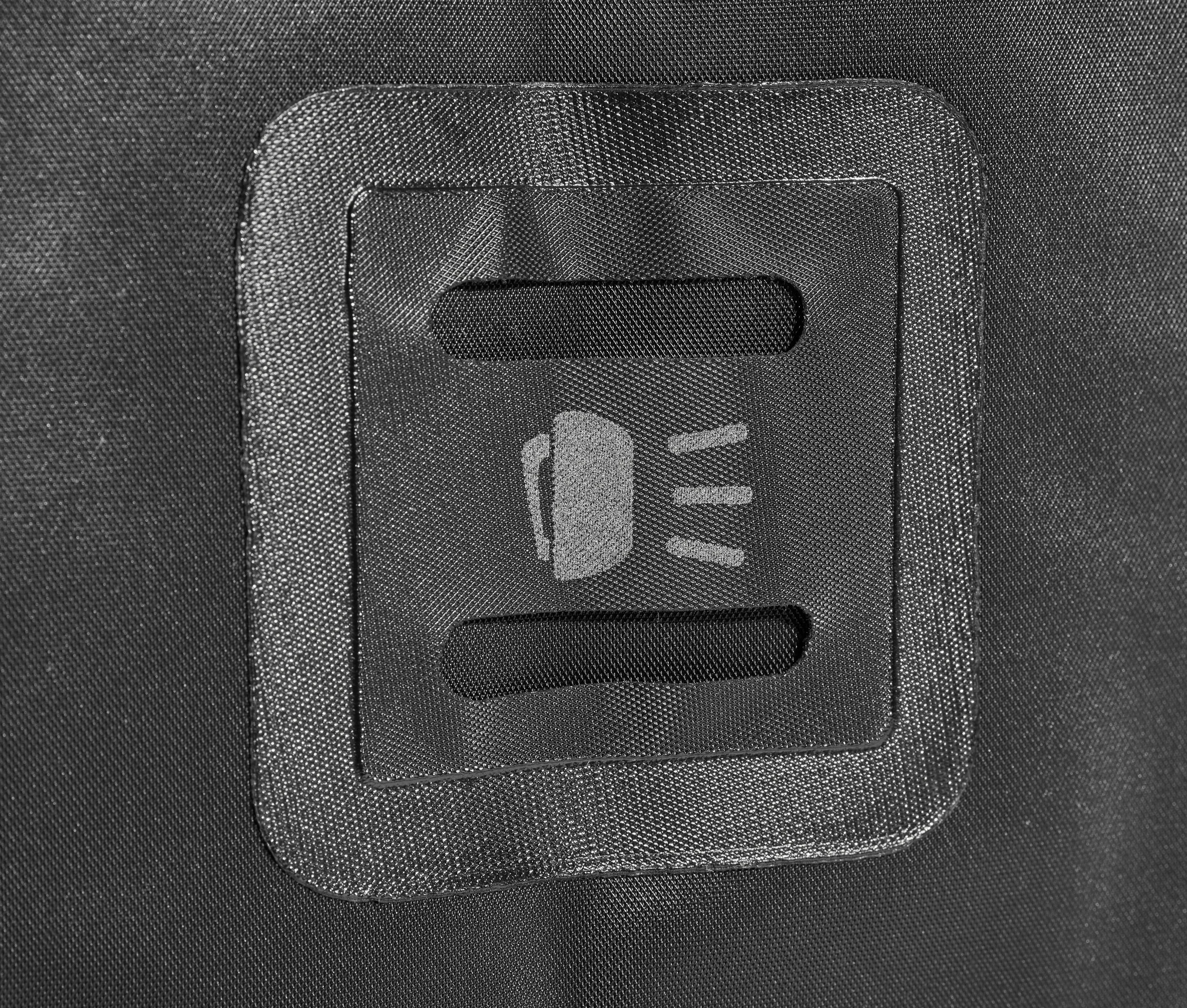 Basil Bei Brügelmann Online Basil Urban Dry Doppel-Gepäckträgertasche MIK 32l Schwarz 6 Basil Bei Brügelmann Online Basil Urban Dry Doppel-Gepäckträgertasche MIK 32l Schwarz – Bild 4