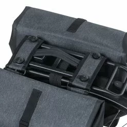 Basil Bei Brügelmann Online Basil Urban Dry Doppel-Gepäckträgertasche MIK 32l Grau 10 Basil Bei Brügelmann Online Basil Urban Dry Doppel-Gepäckträgertasche MIK 32l Grau -Angebote Beleuchtung Store basil urban dry double pannier bag 50l with mik system charcoal melee 5