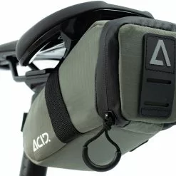 Cube ACID Bei Brügelmann Online Cube ACID Pro Satteltasche M Oliv -Angebote Beleuchtung Store cube acid pro saddle bag m olive 3