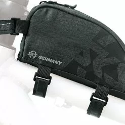 SKS Bei Brügelmann Online SKS Traveller Up Oberrohrtasche 7 SKS Bei Brügelmann Online SKS Traveller Up Oberrohrtasche -Angebote Beleuchtung Store sks traveller up oberrohrtasche 4